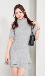 モデル：158cm（着用サイズ：FREE　着用カラー：GRY）