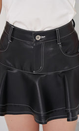 モデル：158cm（着用サイズ：S　着用カラー：BLK）