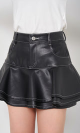 モデル：158cm（着用サイズ：S　着用カラー：BLK）