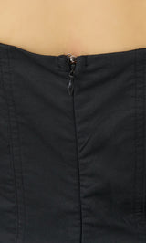 モデル：158cm（着用サイズ：FREE　着用カラー：BLK）