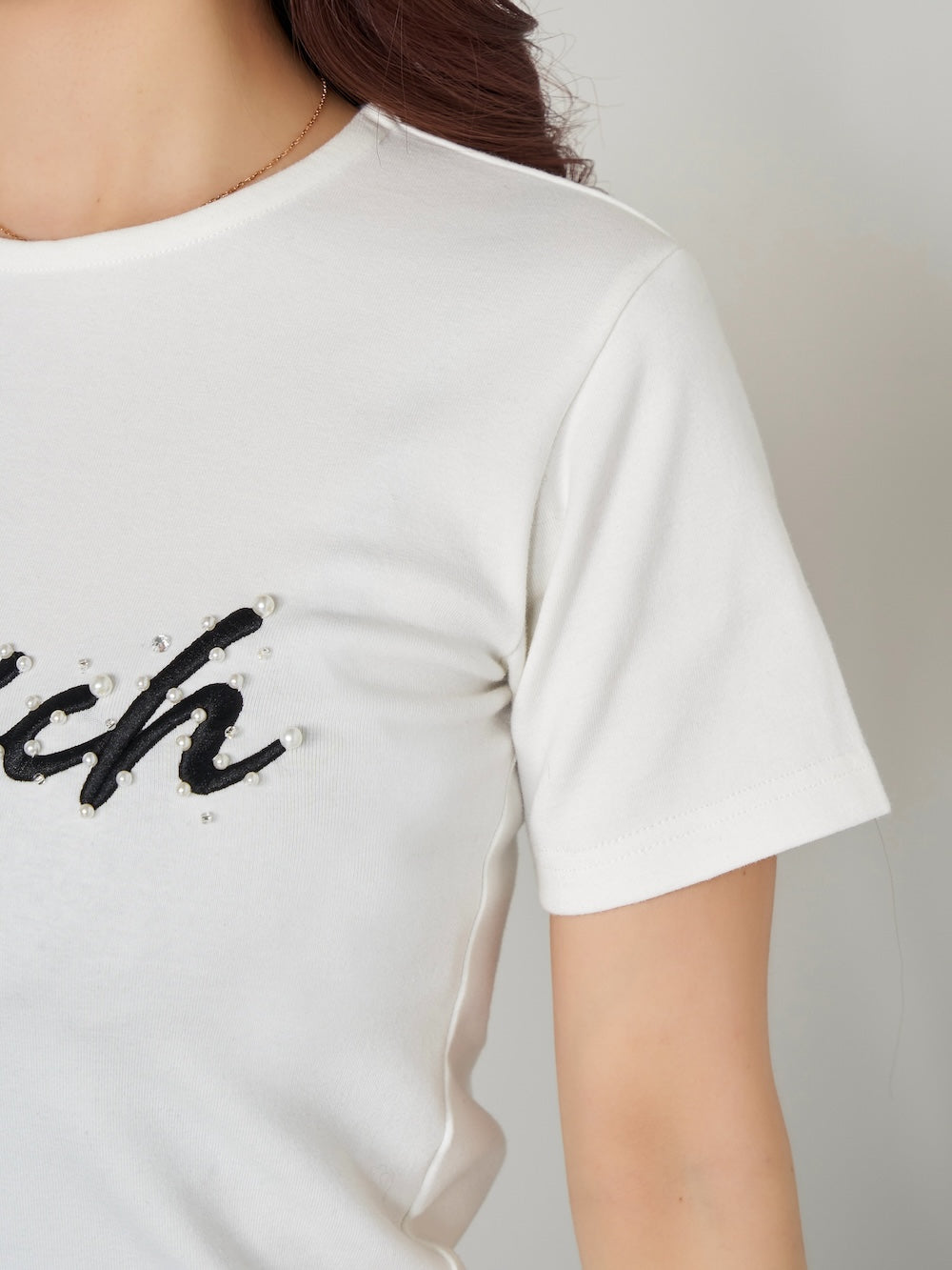 エンブロイダリーパールTシャツ – Darich