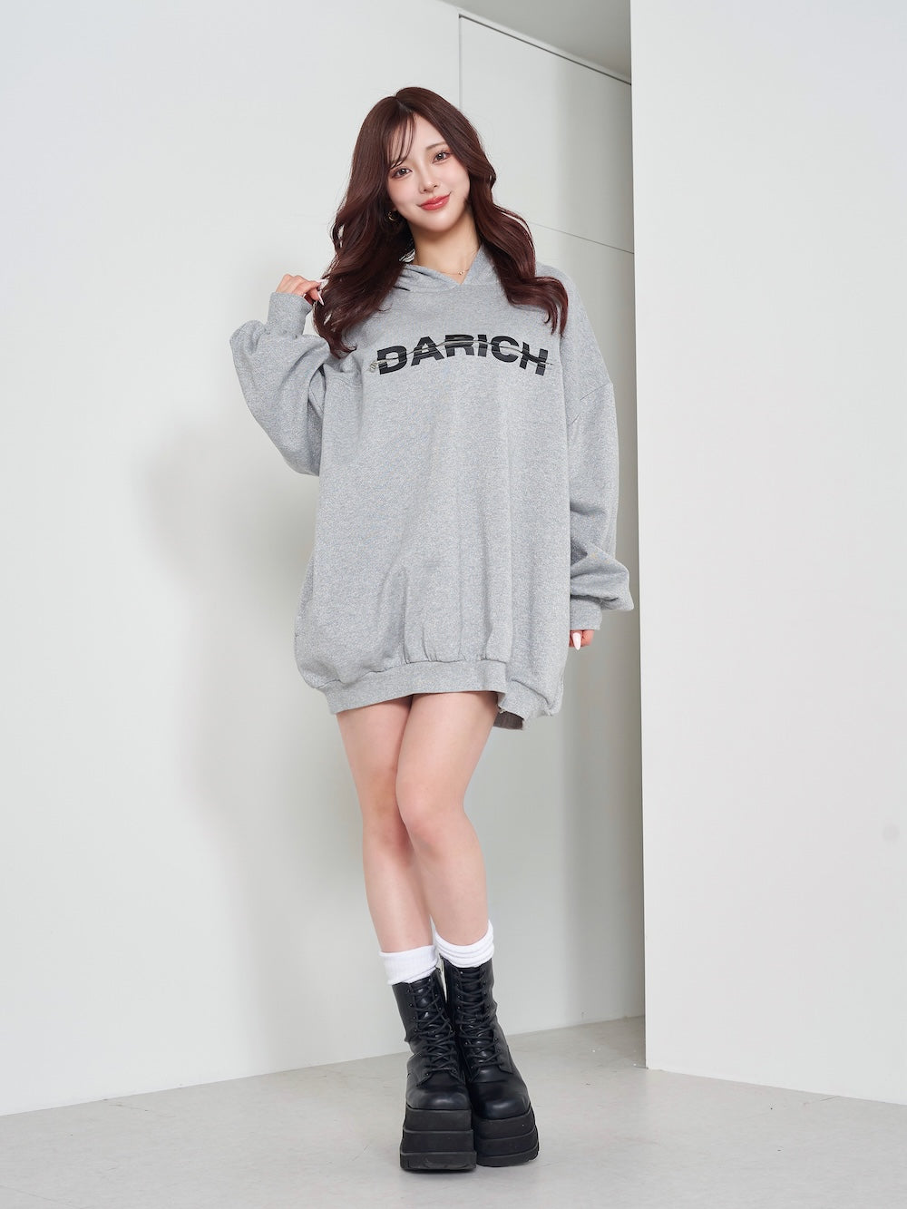 モデル：158cm（着用サイズ：FREE　着用カラー：GRY）