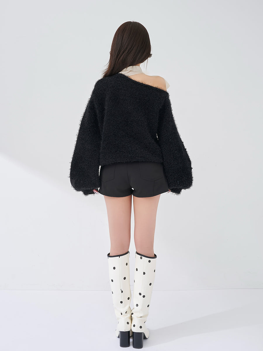 モデル：158cm（着用サイズ：FREE　着用カラー：BLK）