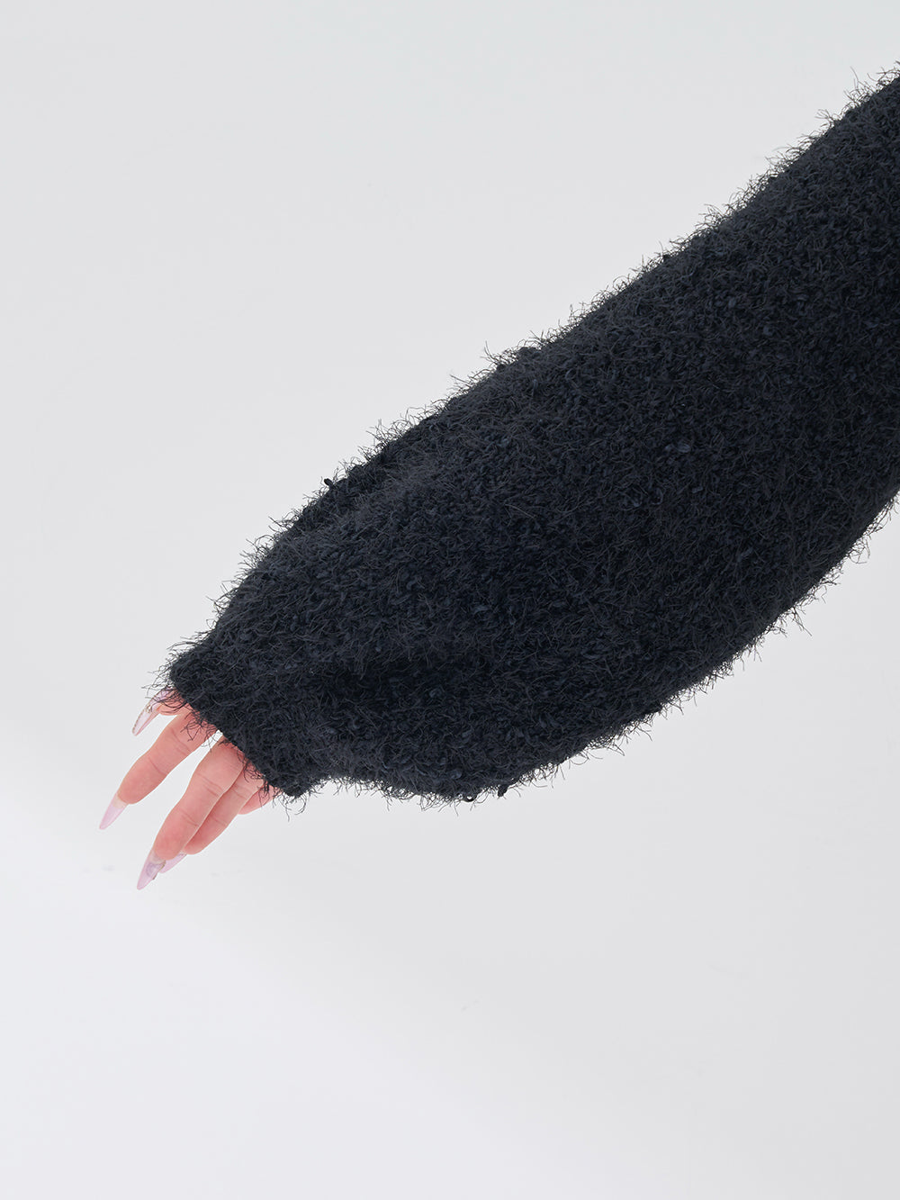 モデル：158cm（着用サイズ：FREE　着用カラー：BLK）