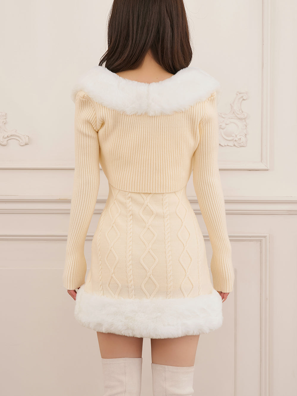モデル：158cm（着用サイズ：FREE　着用カラー：WHT）
