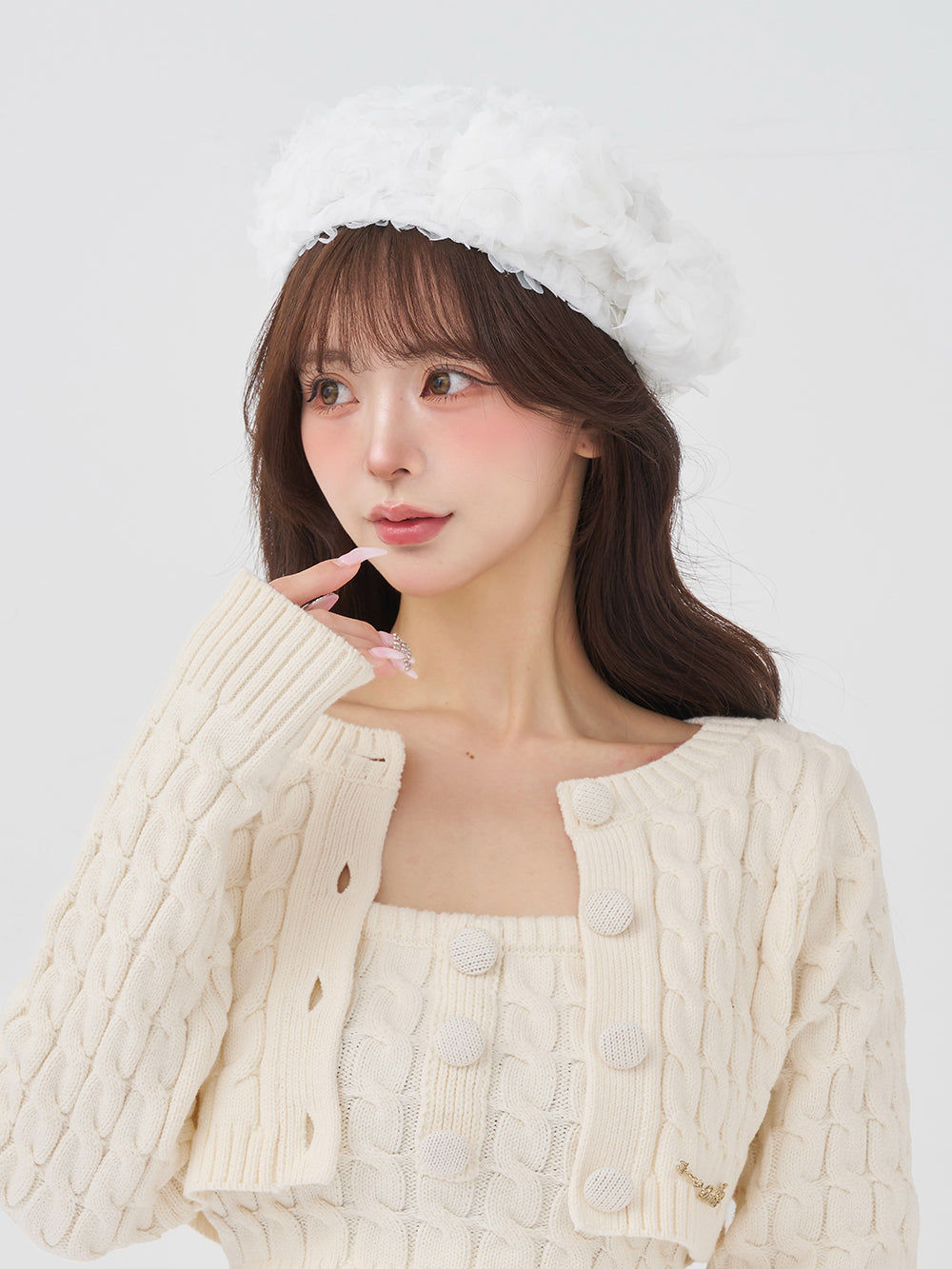 モデル：158cm（着用サイズ：FREE　着用カラー：IVO）