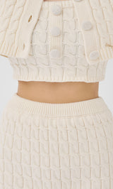 モデル：158cm（着用サイズ：FREE　着用カラー：IVO）