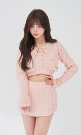 モデル：158cm（着用サイズ：FREE　着用カラー：PNK）