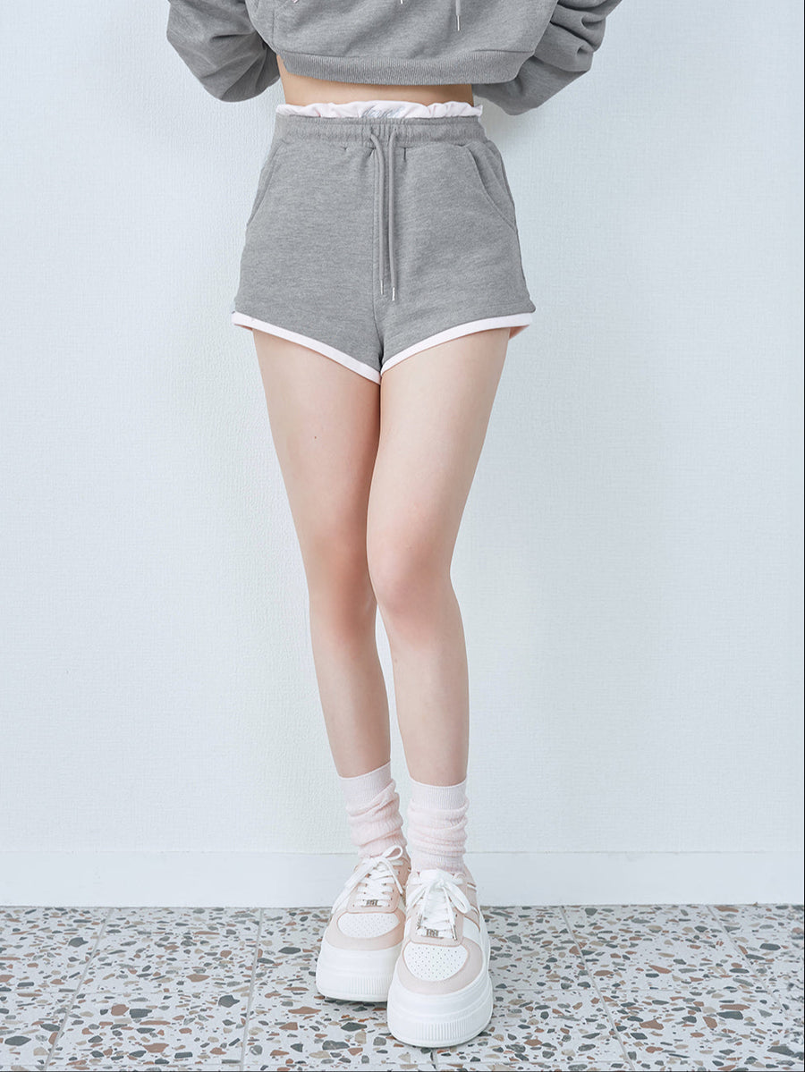 モデル：158cm（着用サイズ：FREE　着用カラー：GRY）