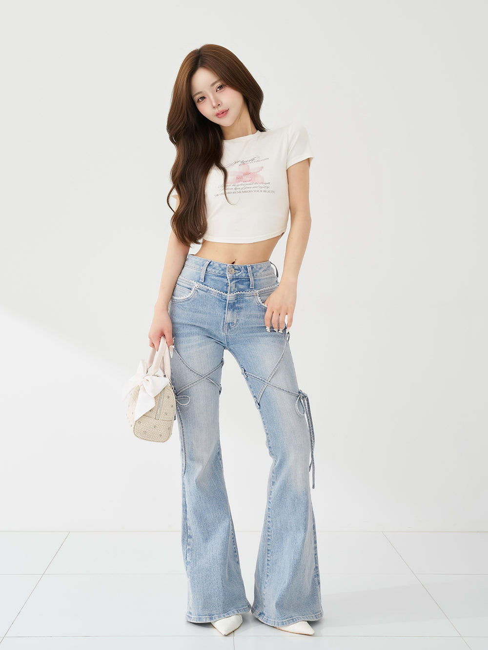 モデル：158cm（着用サイズ：FREE　着用カラー：WHT）