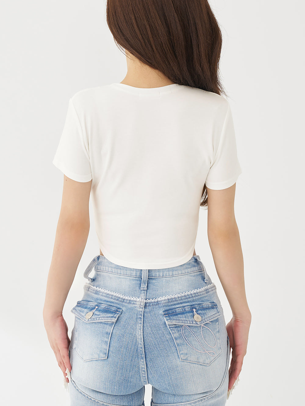 モデル：158cm（着用サイズ：FREE　着用カラー：WHT）