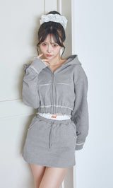 モデル：158cm（着用サイズ：FREE　着用カラー：GRY）
