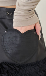 モデル：158cm（着用サイズ：S　着用カラー：BLK）