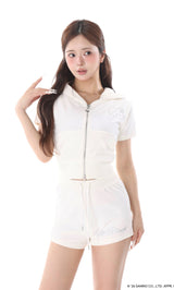 モデル：158cm（着用サイズ：FREE　着用カラー：WHT）