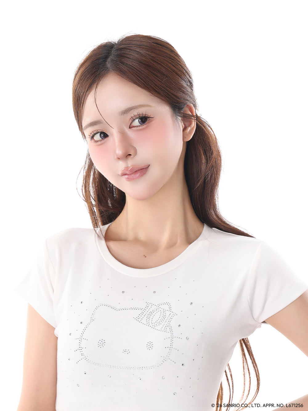 モデル：158cm（着用サイズ：FREE　着用カラー：WHT）
