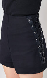 モデル：158cm（着用サイズ：S　着用カラー：BLK）
