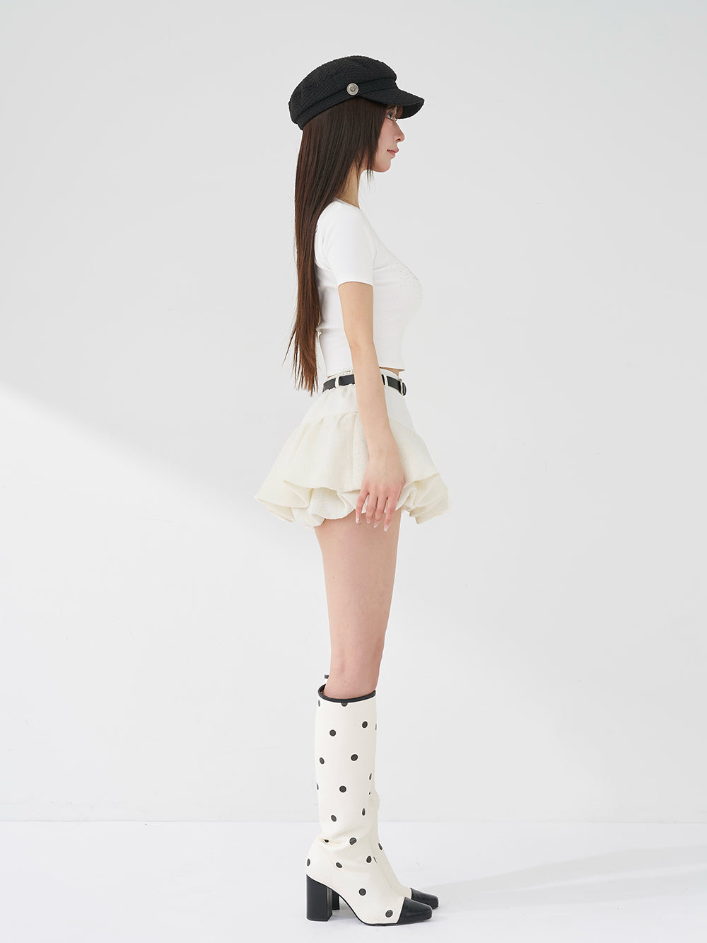 モデル：158cm（着用サイズ：FREE　着用カラー：WHT）