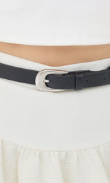 モデル：158cm（着用サイズ：FREE　着用カラー：WHT）