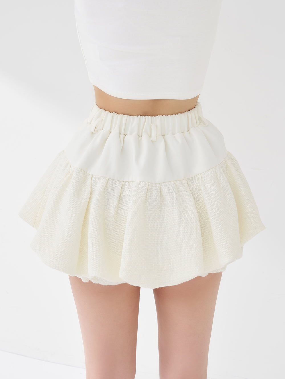 モデル：158cm（着用サイズ：FREE　着用カラー：WHT）
