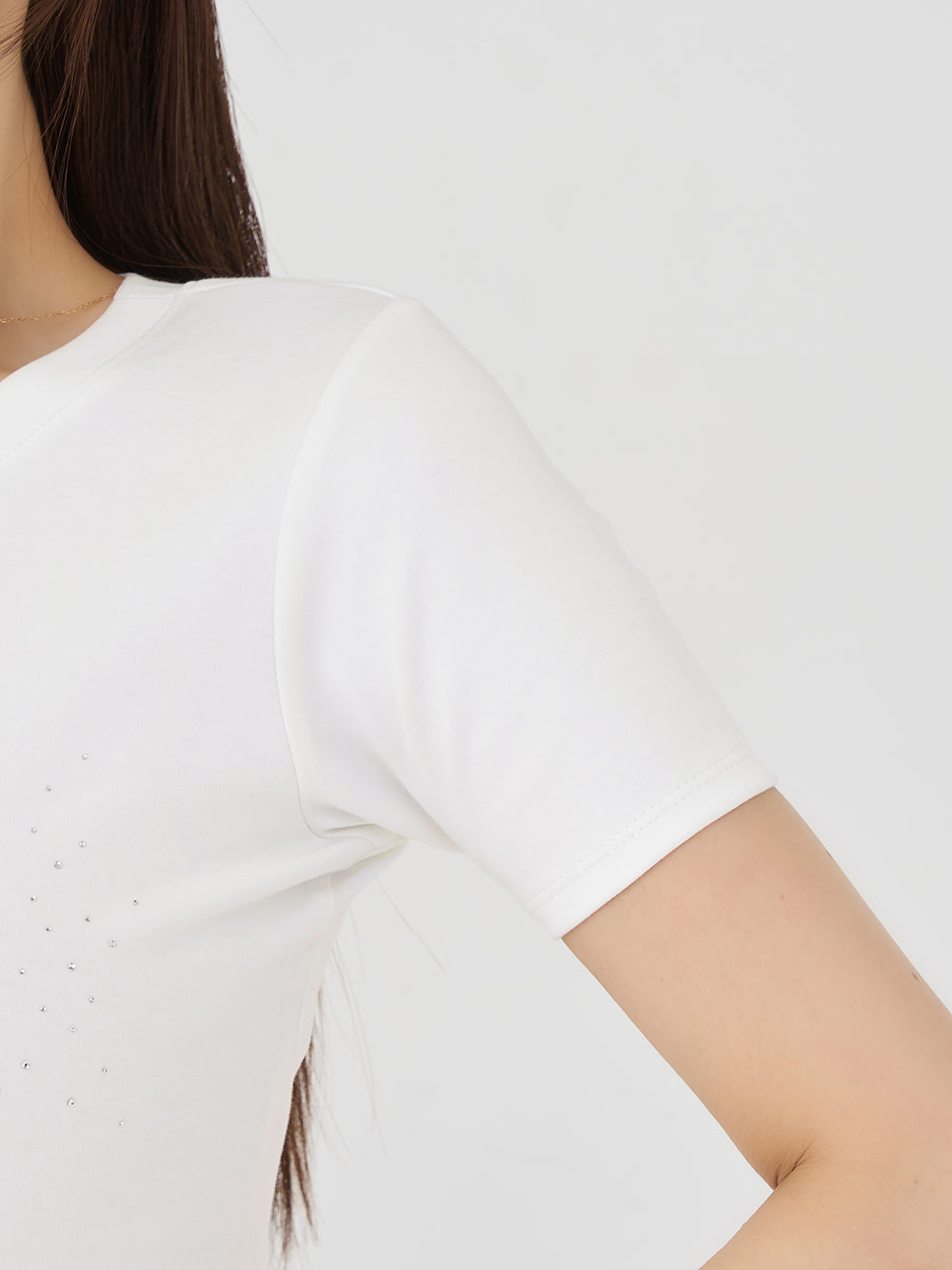 モデル：158cm（着用サイズ：FREE　着用カラー：WHT）