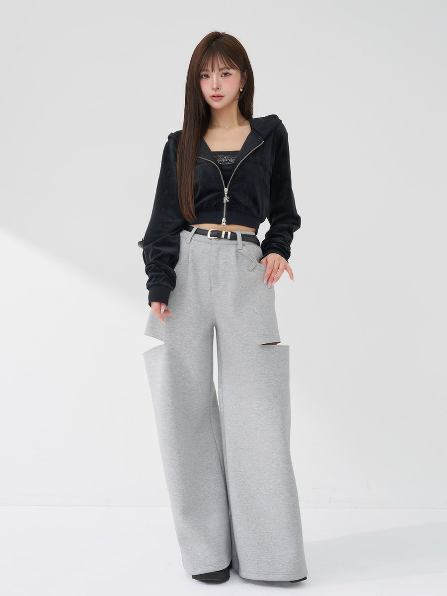 モデル：158cm（着用サイズ：S　着用カラー：GRY）