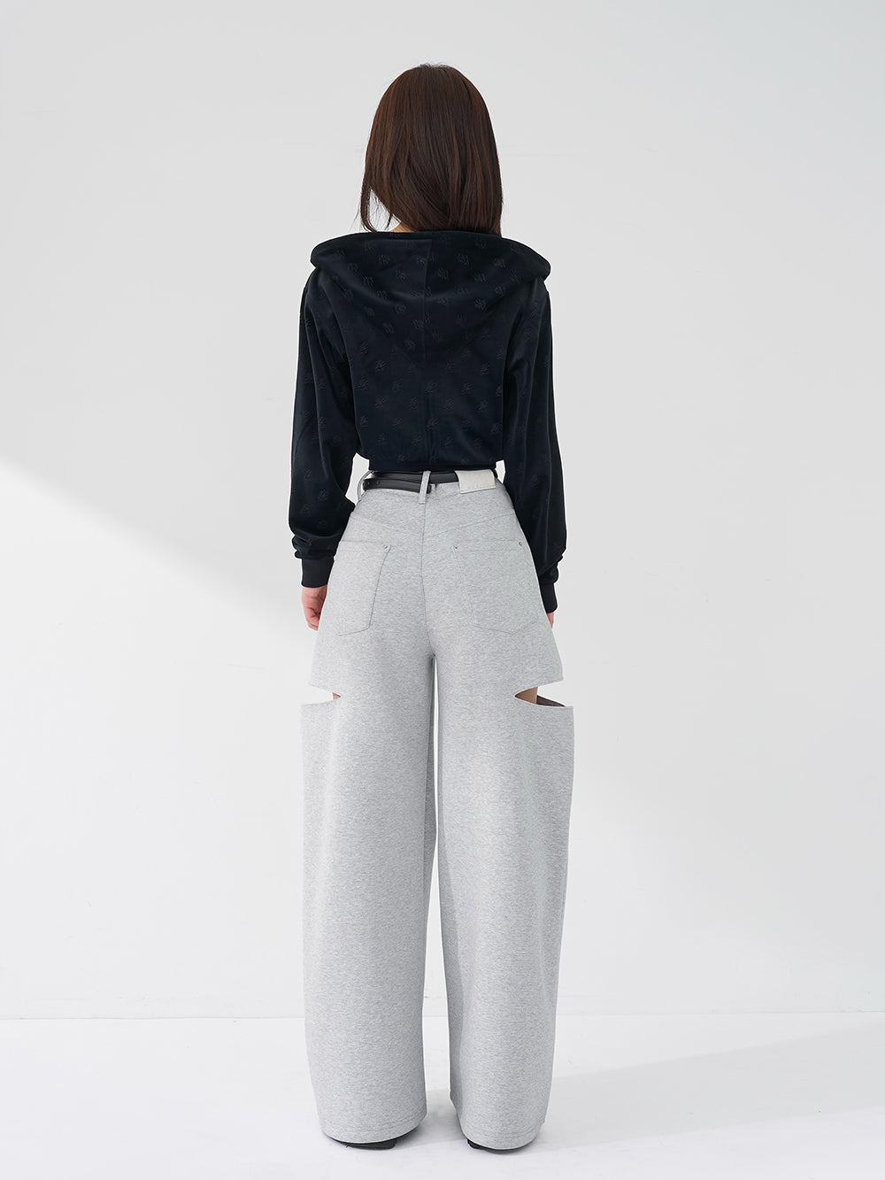モデル：158cm（着用サイズ：S　着用カラー：GRY）