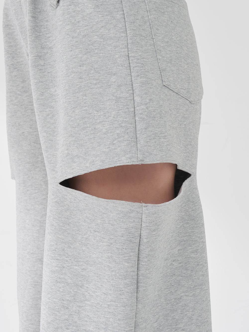 モデル：158cm（着用サイズ：S　着用カラー：GRY）