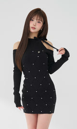 モデル：158cm（着用サイズ：FREE　着用カラー：BLK）