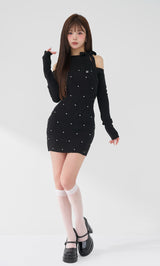 モデル：158cm（着用サイズ：FREE　着用カラー：BLK）