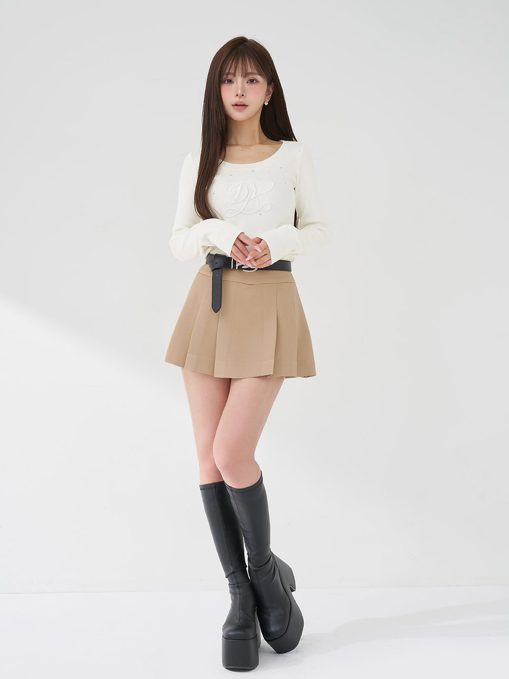 モデル：158cm（着用サイズ：S　着用カラー：BEG）