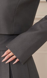 モデル：158cm（着用サイズ：S　着用カラー：GRY）