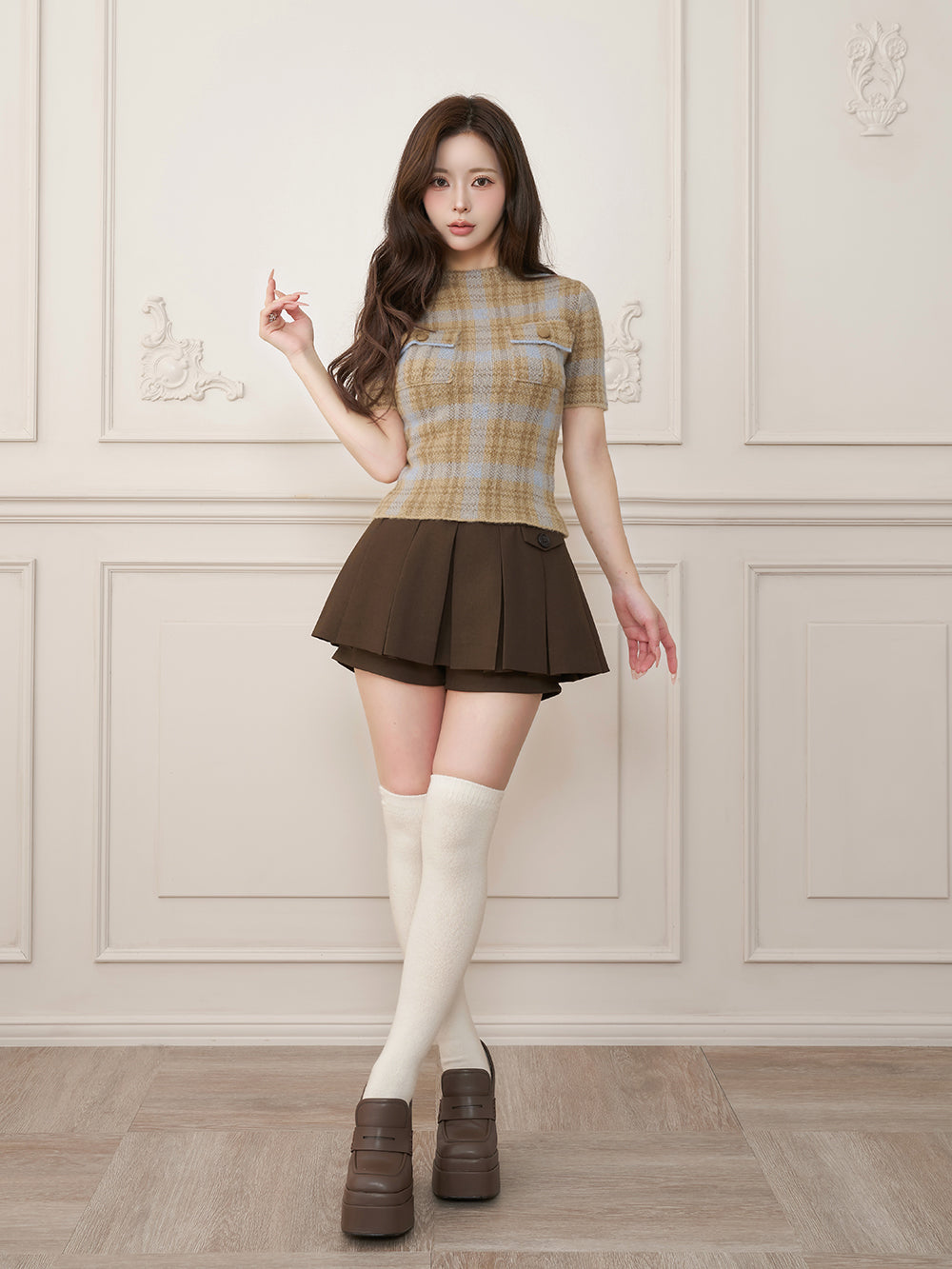 モデル：158cm（着用サイズ：S　着用カラー：BRN）