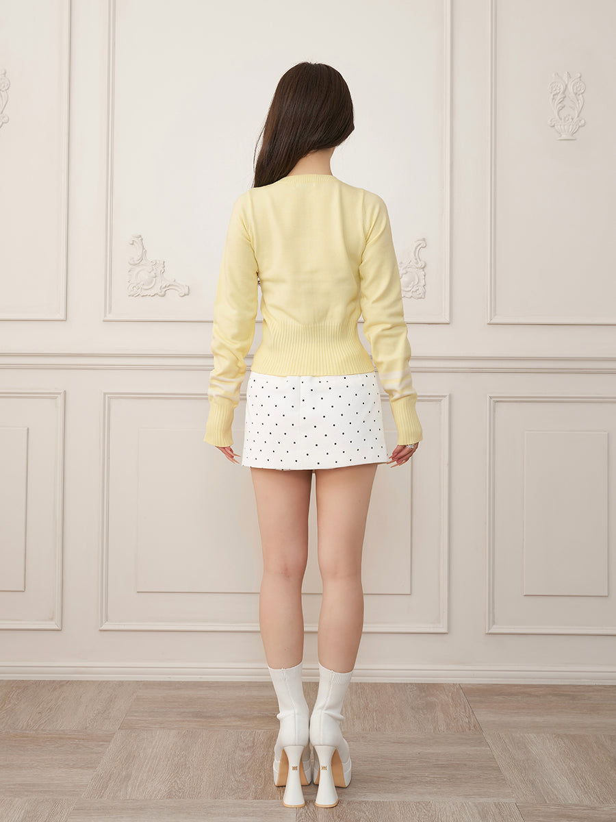 モデル：158cm（着用サイズ：FREE　着用カラー：YEL）