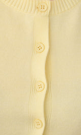 モデル：158cm（着用サイズ：FREE　着用カラー：YEL）