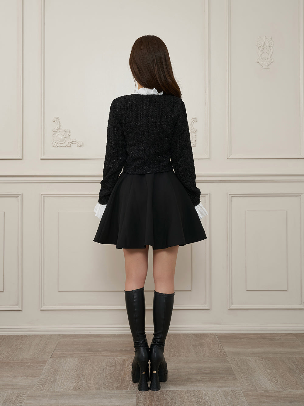 モデル：158cm（着用サイズ：FREE　着用カラー：BLK）