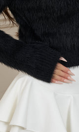 モデル：158cm（着用サイズ：FREE　着用カラー：BLK）