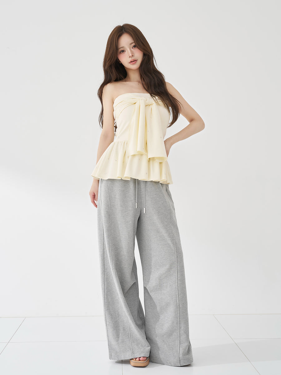 モデル：158cm（着用サイズ：FREE　着用カラー：YEL）