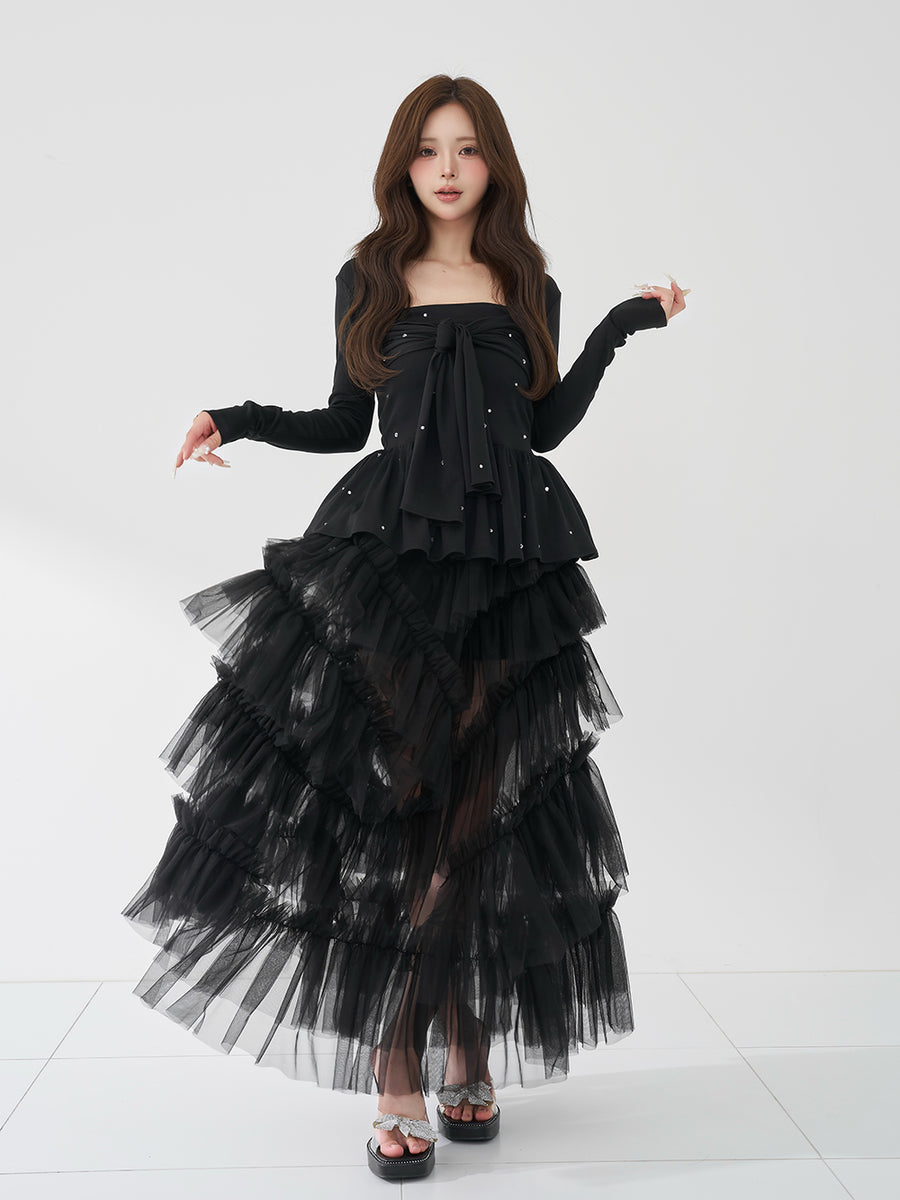 モデル：158cm（着用サイズ：FREE　着用カラー：BLK）