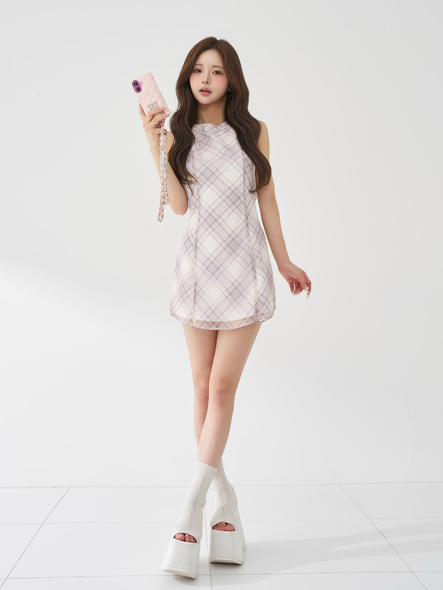 モデル：158cm（着用サイズ：FREE　着用カラー：LLC）