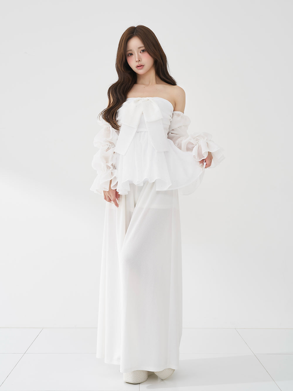 モデル：158cm（着用サイズ：FREE　着用カラー：WHT）