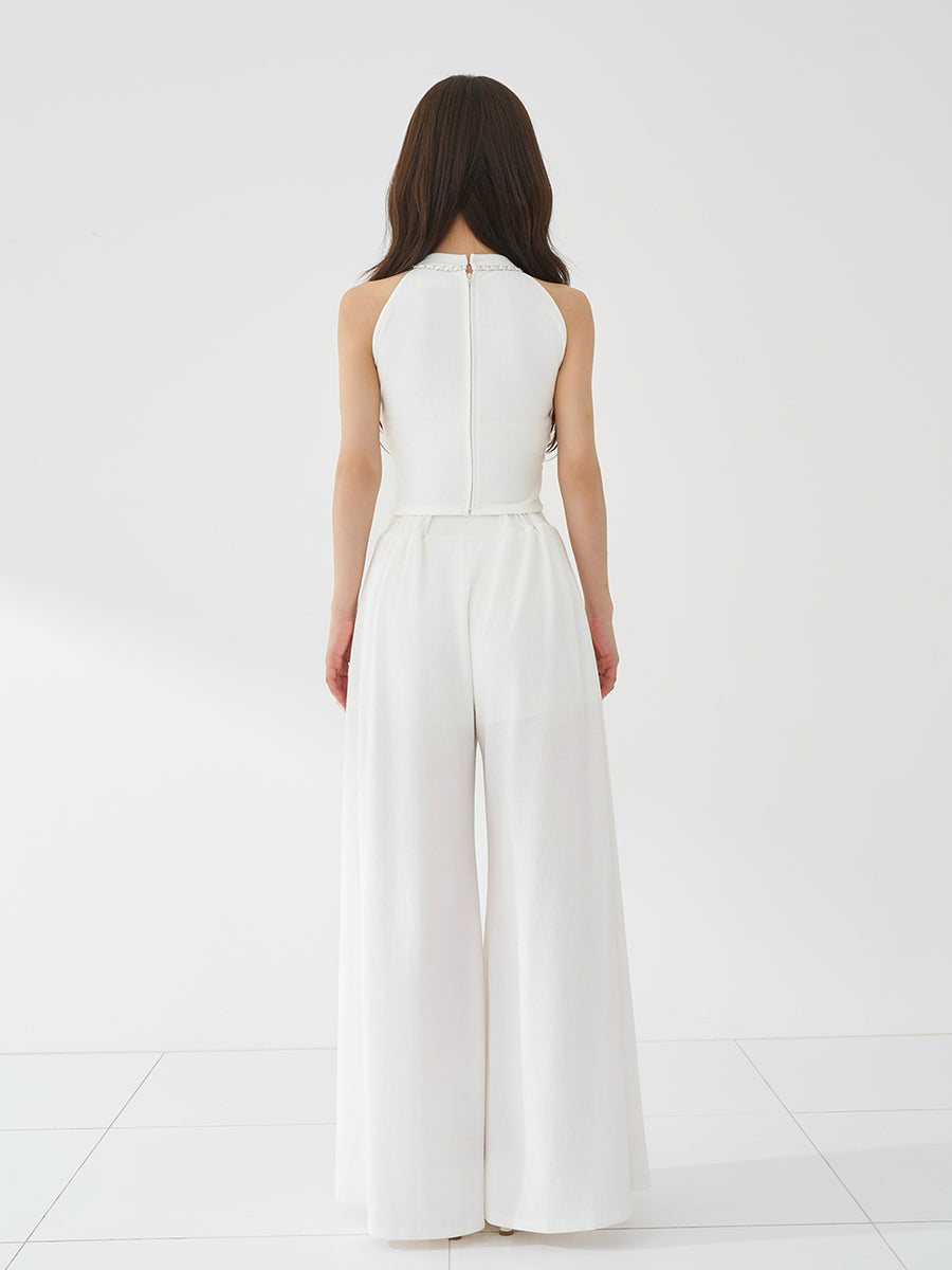 モデル：158cm（着用サイズ：FREE　着用カラー：WHT）