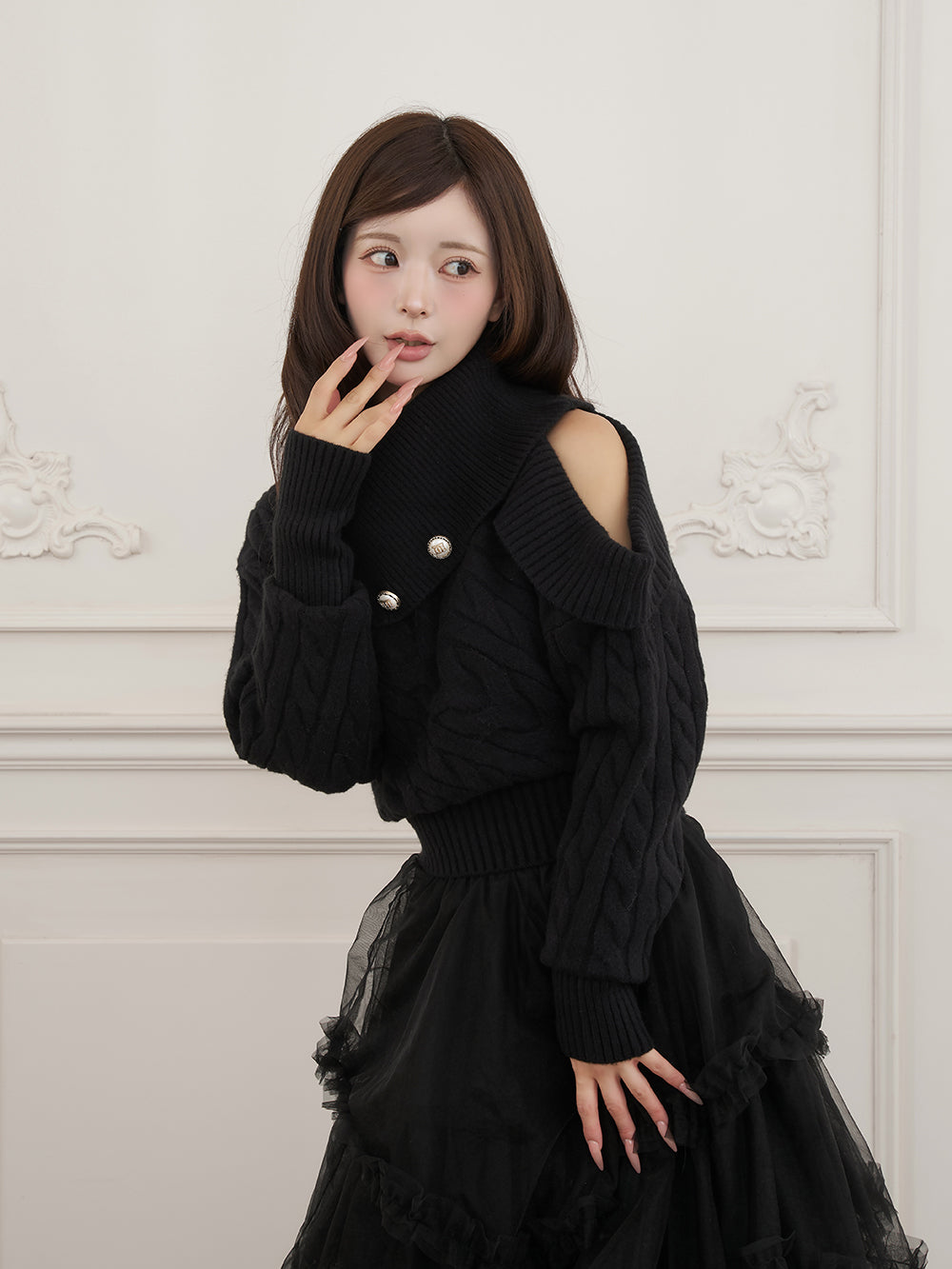 モデル：158cm（着用サイズ：FREE　着用カラー：BLK）