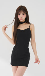 モデル：158cm（着用サイズ：FREE　着用カラー：BLK）