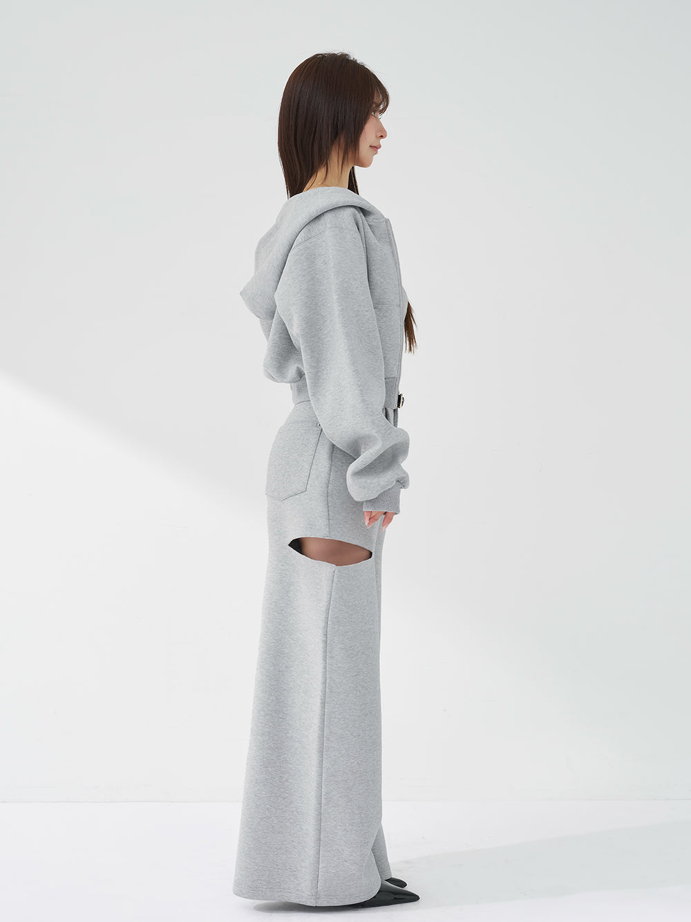 モデル：158cm（着用サイズ：FREE　着用カラー：GRY）