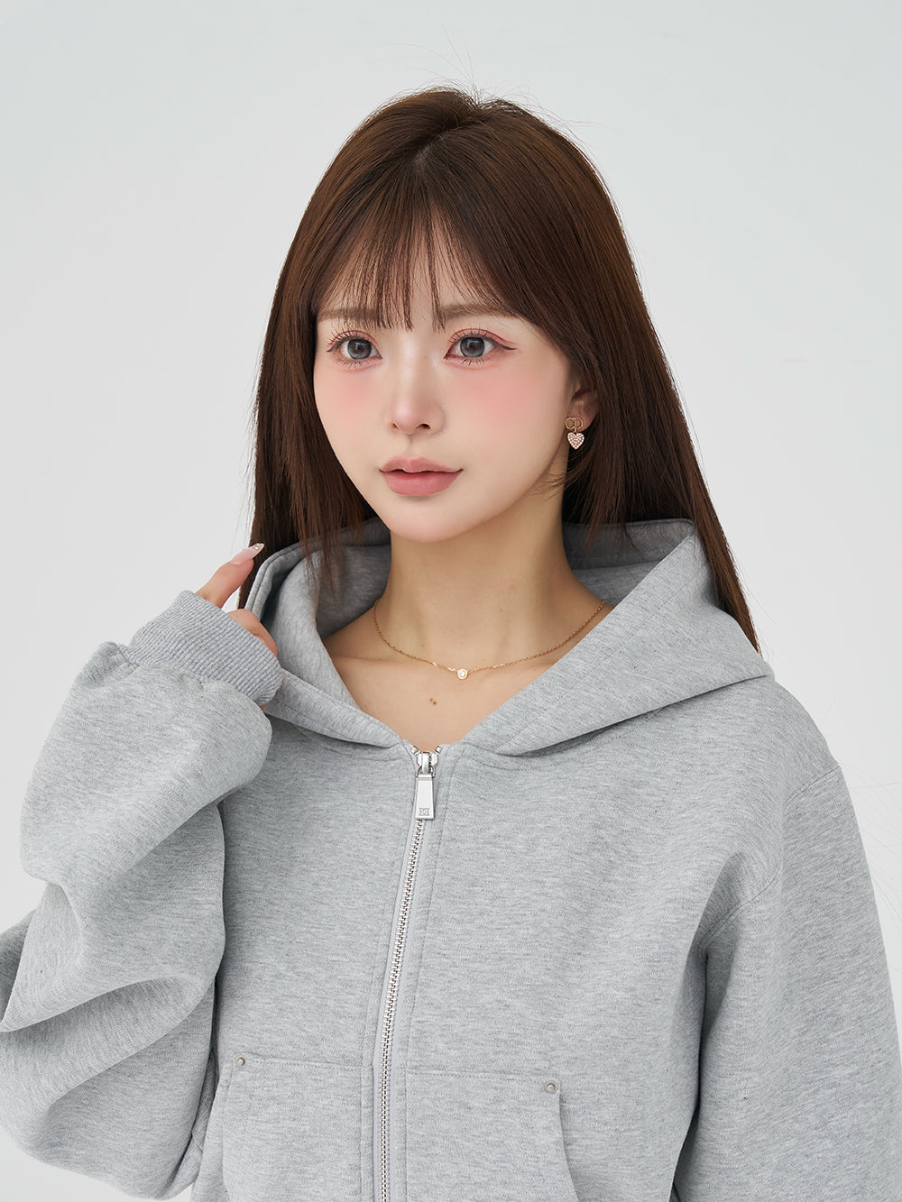 モデル：158cm（着用サイズ：FREE　着用カラー：GRY）