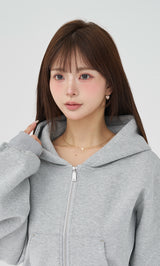 モデル：158cm（着用サイズ：FREE　着用カラー：GRY）