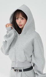 モデル：158cm（着用サイズ：FREE　着用カラー：GRY）