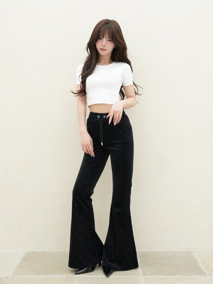 モデル：158cm（着用サイズ：FREE　着用カラー：WHT）