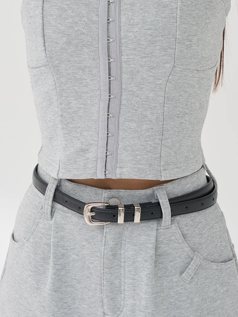モデル：158cm（着用サイズ：FREE　着用カラー：GRY）