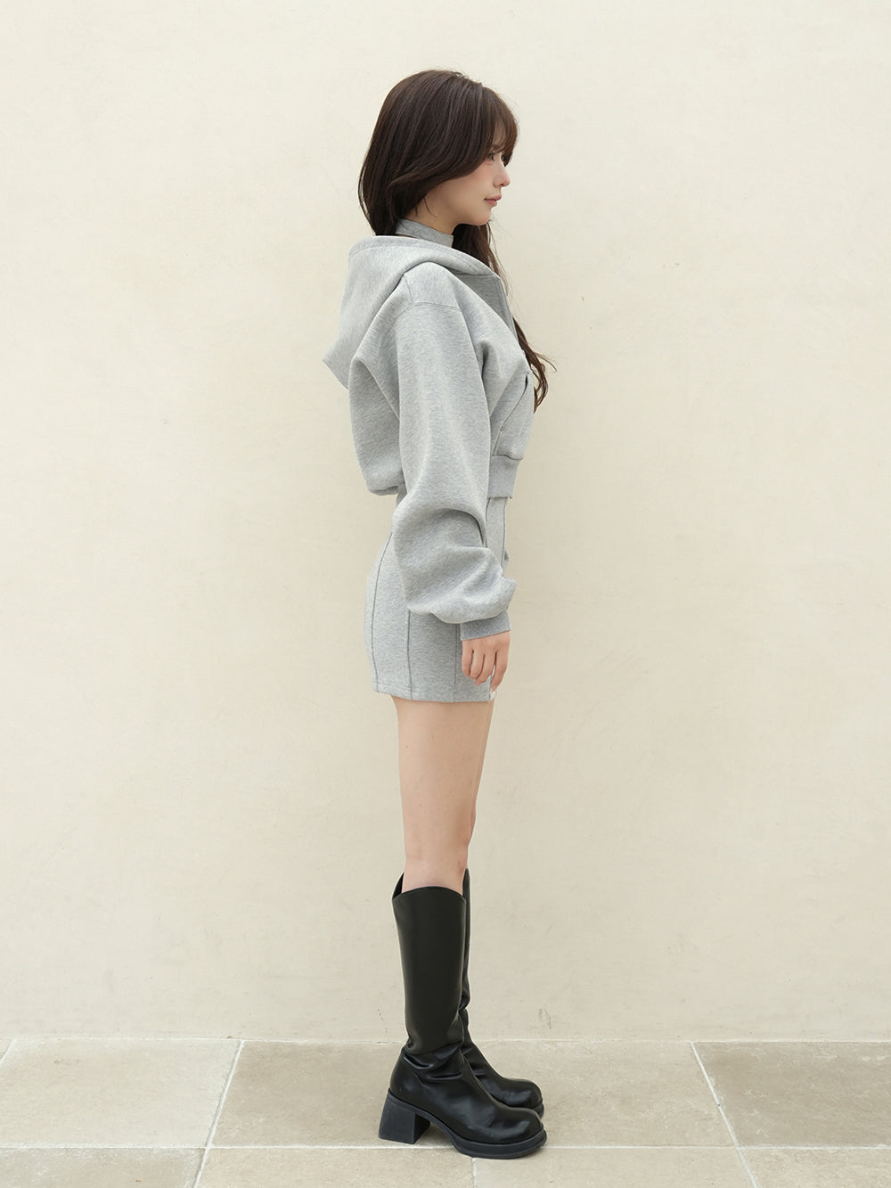モデル：158cm（着用サイズ：FREE　着用カラー：GRY）